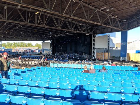 hollywood casino amphitheatre mo